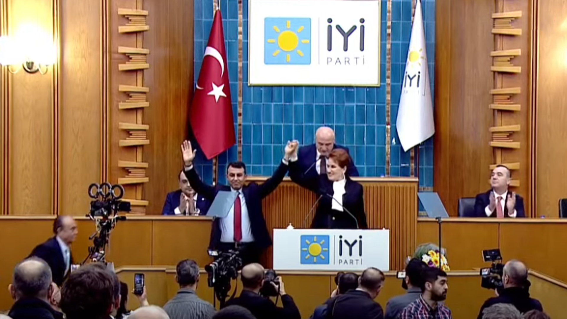 Dr.Barbaros Hayrettin Mahiroğulları Fatih Belediye Başkan Adayı 